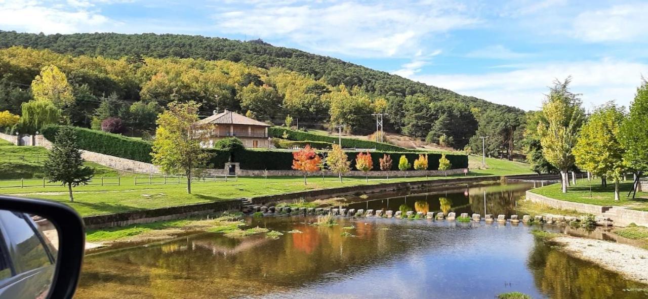 Hostal Rio Duero Molinos de Duero Kültér fotó