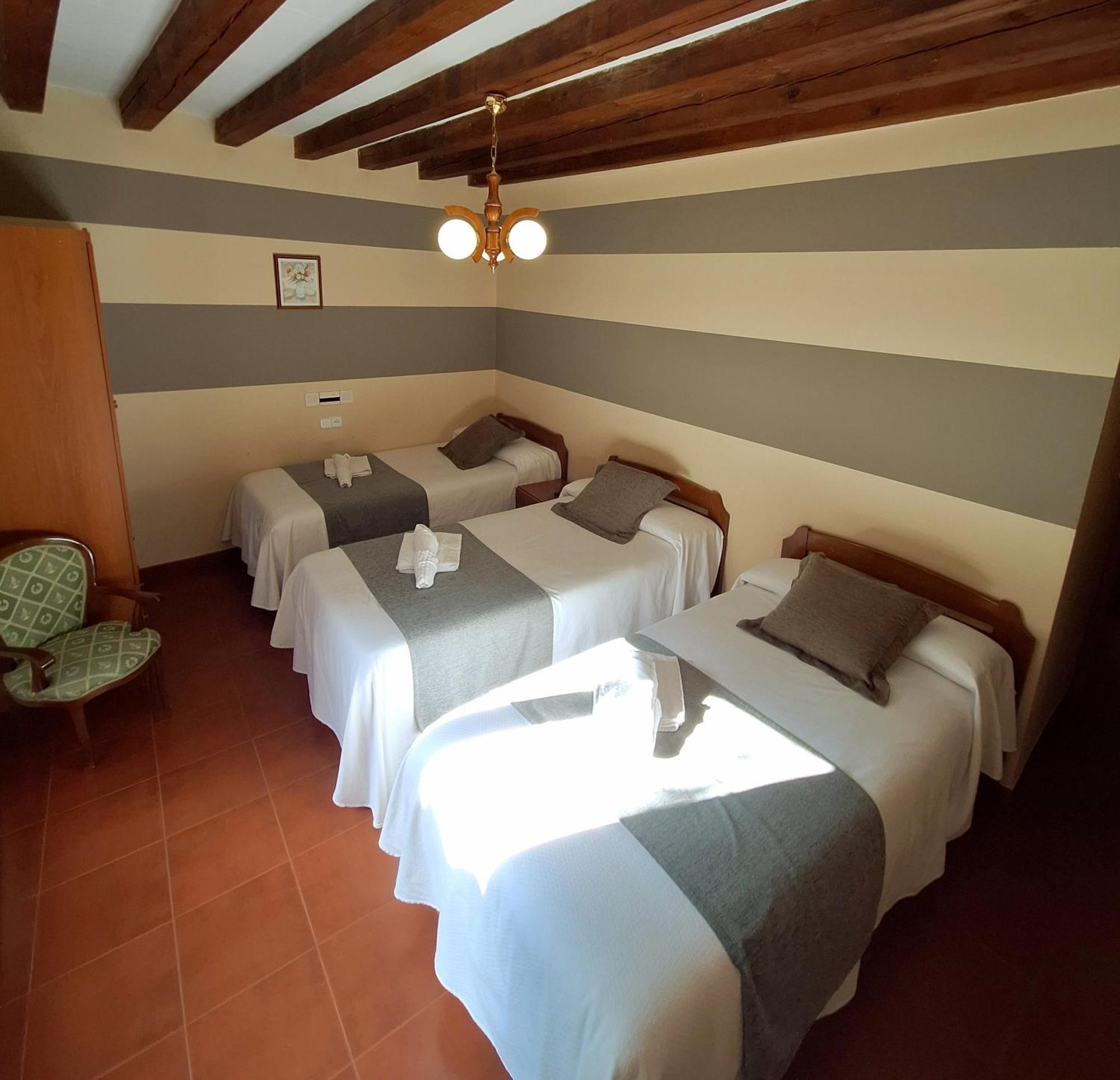 Hostal Rio Duero Molinos de Duero Kültér fotó